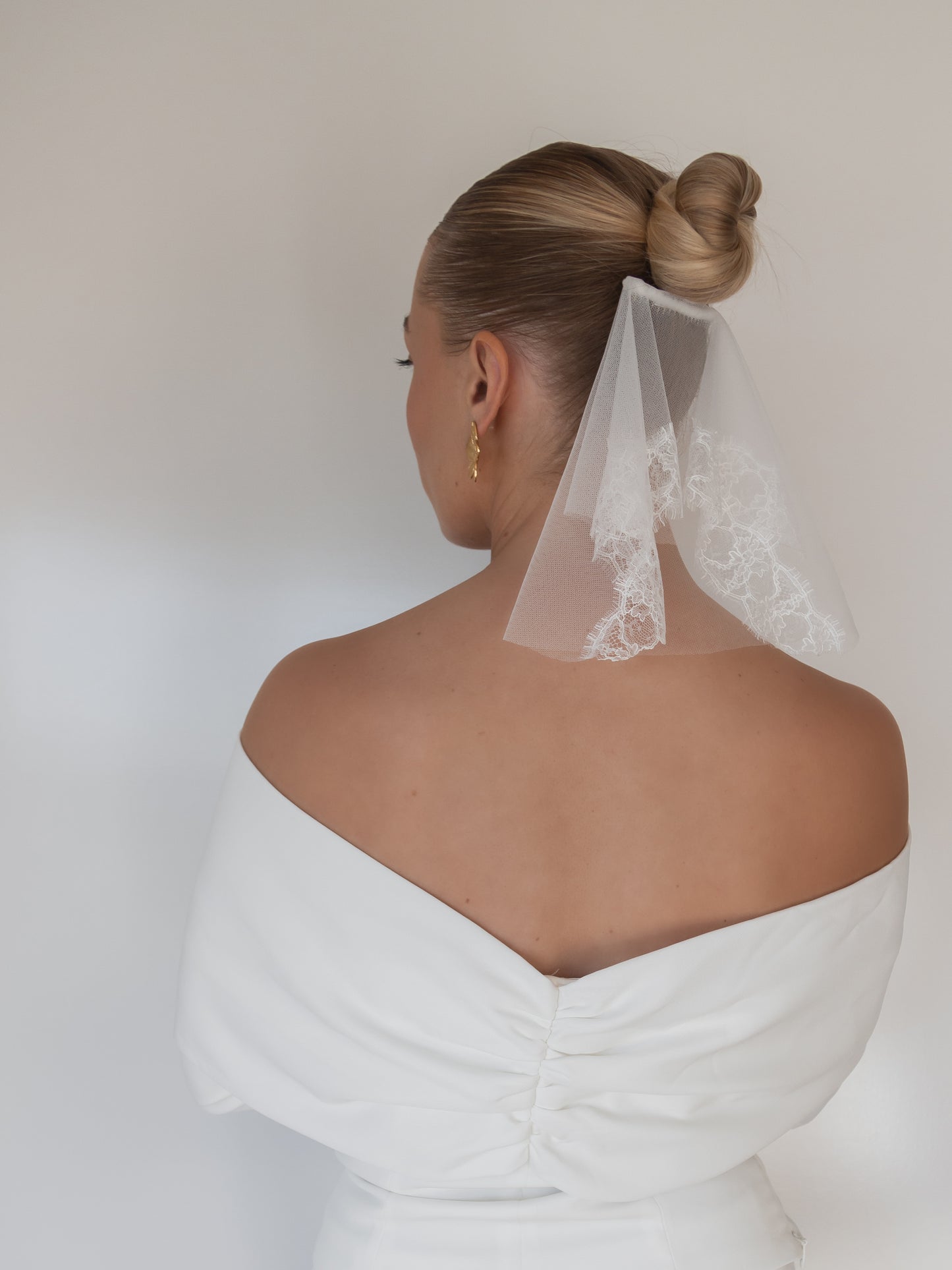 Valencia veil, short veil, French lace, handmade veil, made in Australia, high quality, bespoke, velo veils