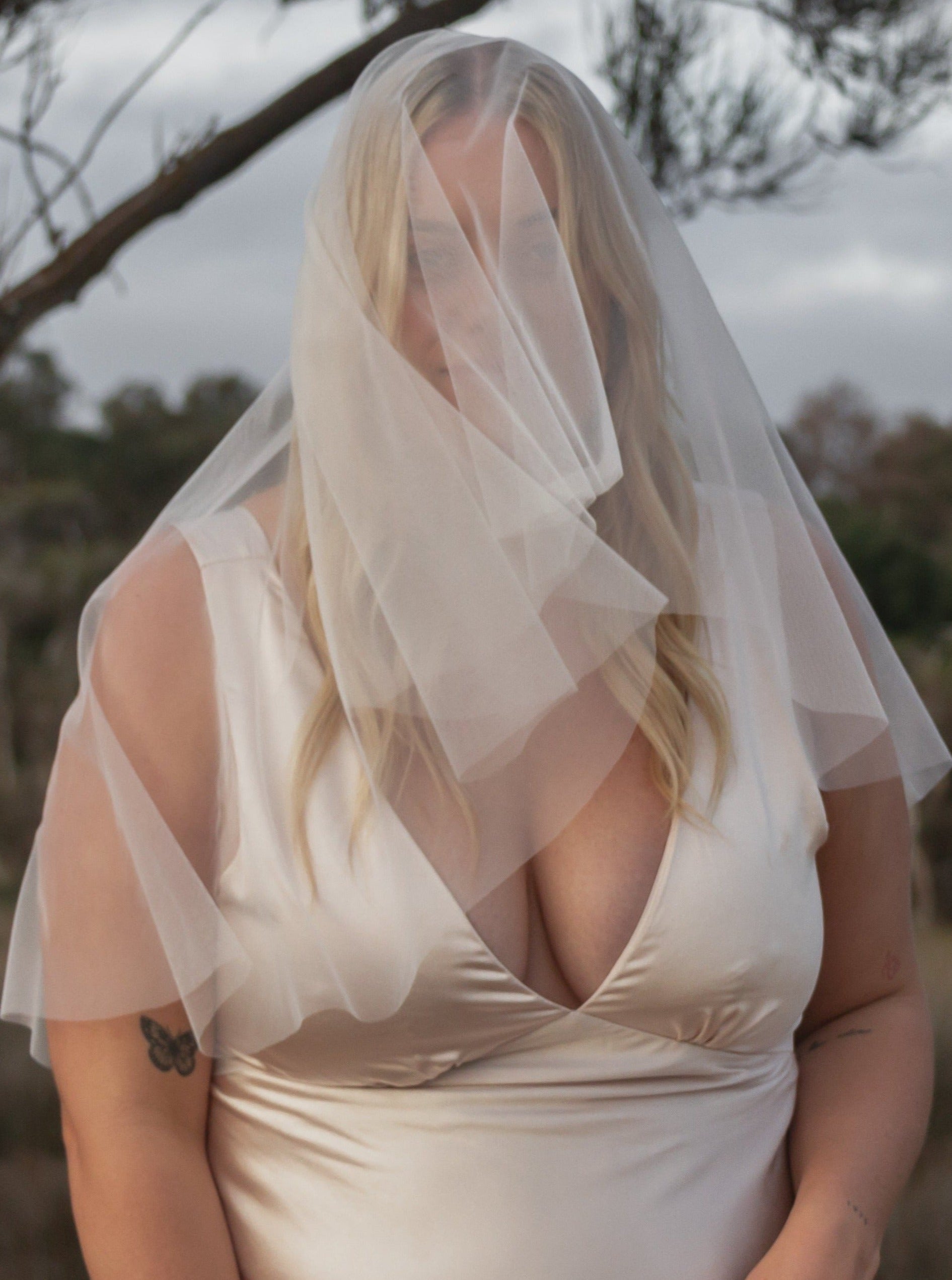 Jayd drop veil, medium length, made to order, made in Australia, affordable veils, high quality